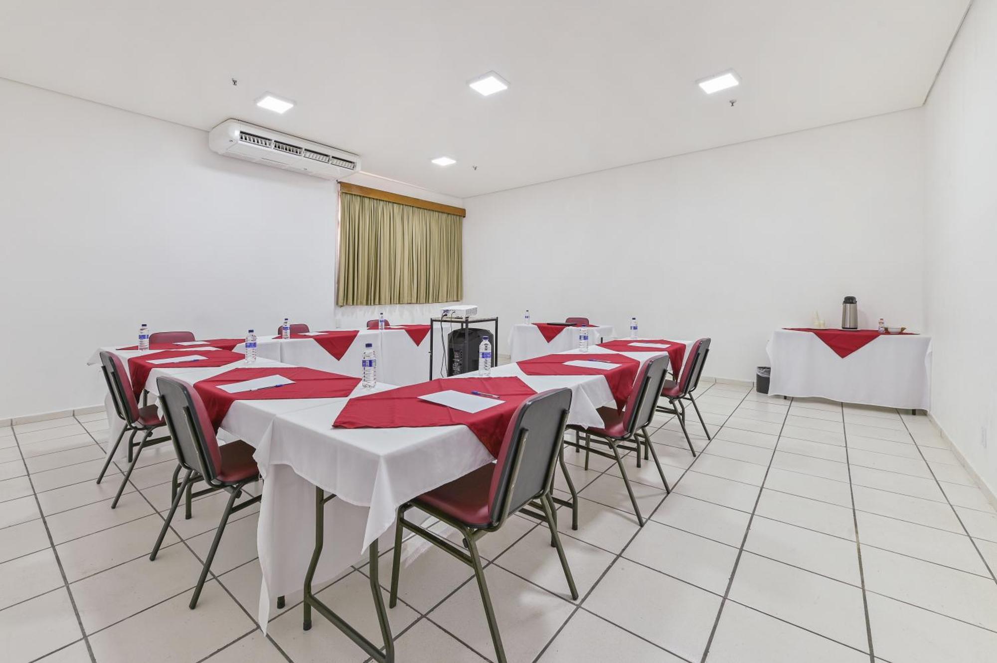 Hotel Nacional Inn Limeira Exteriör bild